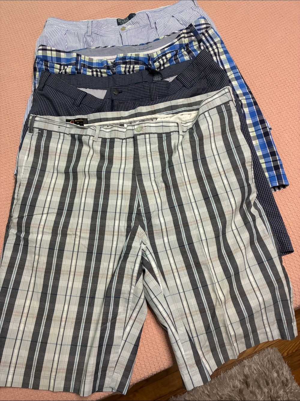 4 Lot Men's Shorts